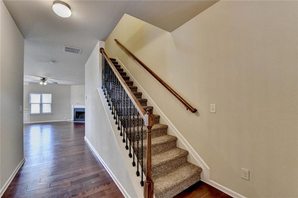 3 bedroom, 3 bathroom, 1,900 sq ft townhouse for rent at 2520 Morgan Chase Drive, Buford, GA 30519 for $2,000 a month — photo 2