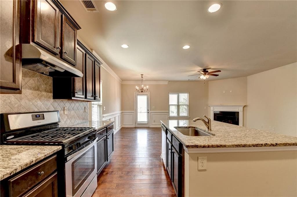 3 bedroom, 3 bathroom, 1,900 sq ft townhouse for rent at 2520 Morgan Chase Drive, Buford, GA 30519 for $2,000 a month — photo 5