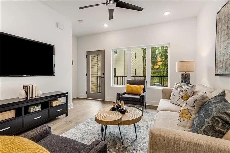 3 bedroom, 4 bathroom, 1,700 sq ft townhouse for rent at 1436 Walker Place, Atlanta, GA 30317 for $2,500 a month — photo 3