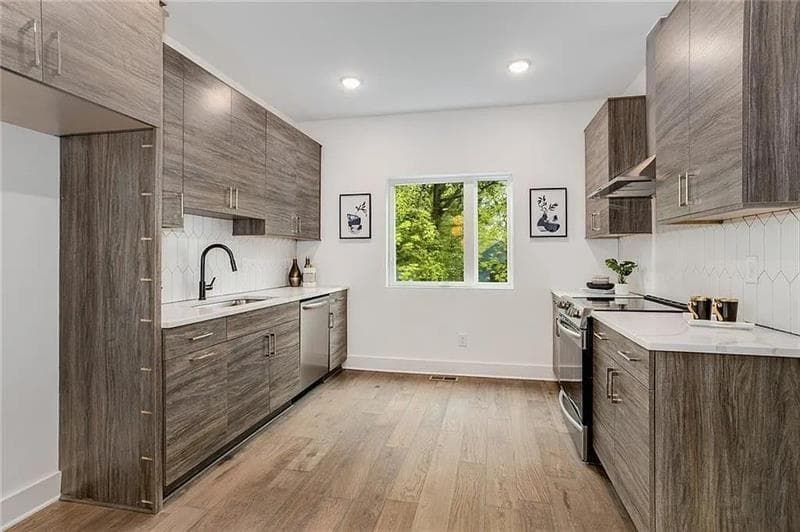 3 bedroom, 4 bathroom, 1,700 sq ft townhouse for rent at 1436 Walker Place, Atlanta, GA 30317 for $2,500 a month — photo 6