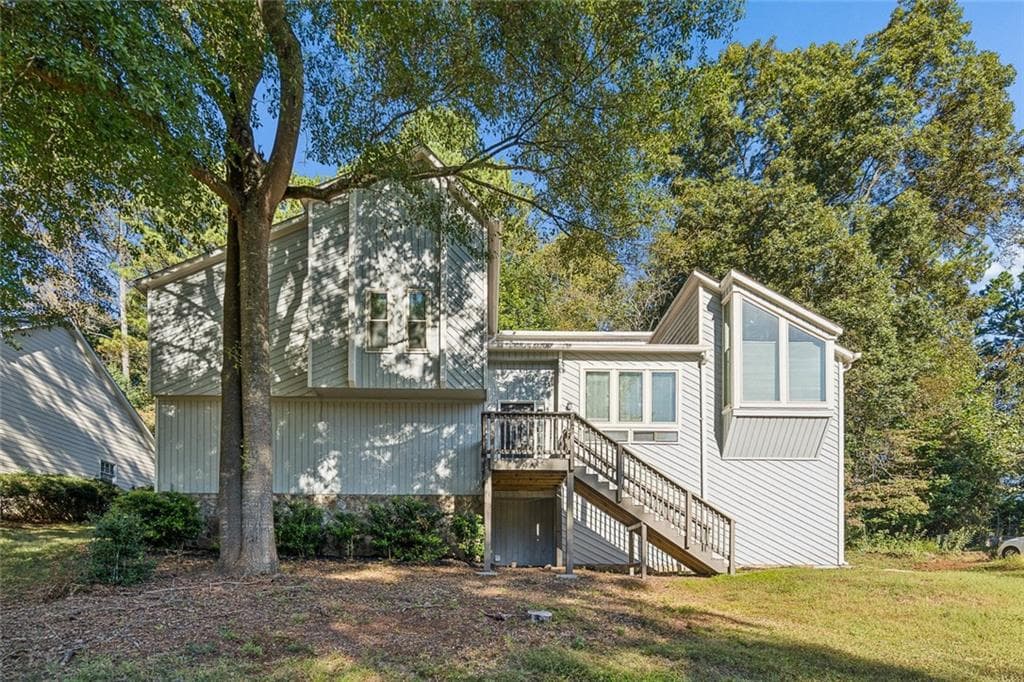 4 bedroom, 4 bathroom, 2,780 sq ft single family residence for sale at 587 Farmbrook Trail, Kennesaw, GA 30144