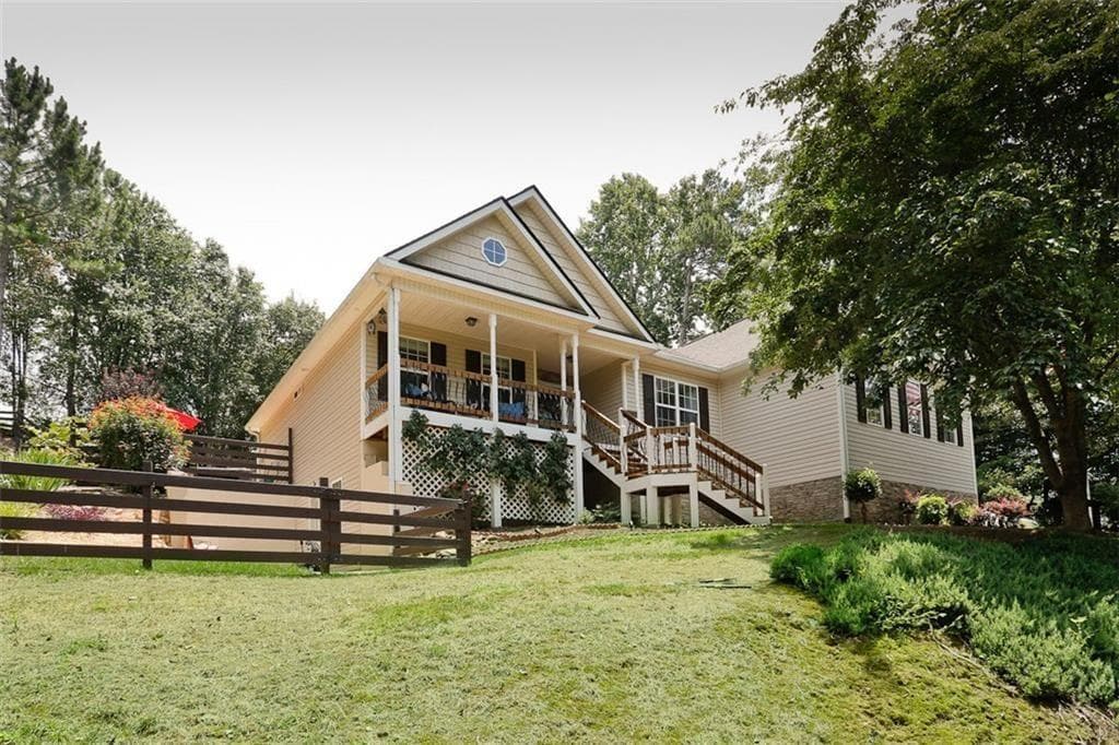 4 bedroom, 3 bathroom, 2,878 sq ft single family residence for sale at 110 Winterhawk Cove, Dawsonville, GA 30534 — photo 3