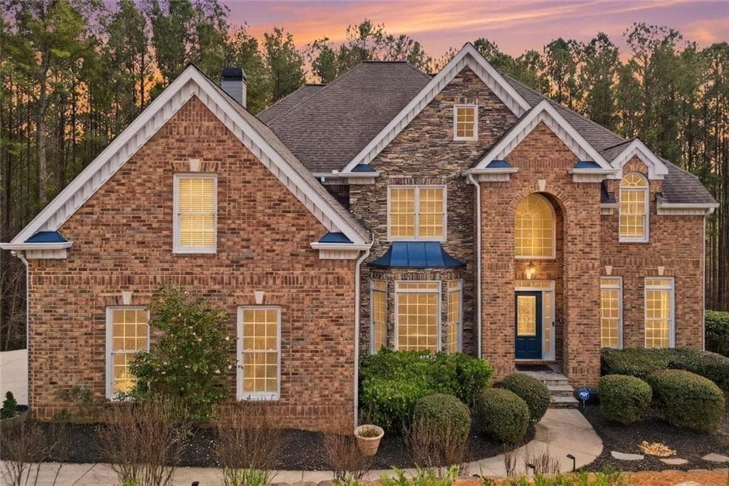 7 bedroom, 5 bathroom, 5,900 sq ft single family residence for sale at 613 Talmadge Lane, Canton, GA 30115 — photo 6