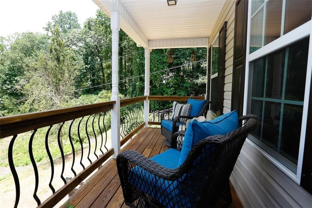 4 bedroom, 3 bathroom, 2,878 sq ft single family residence for sale at 110 Winterhawk Cove, Dawsonville, GA 30534 — photo 5