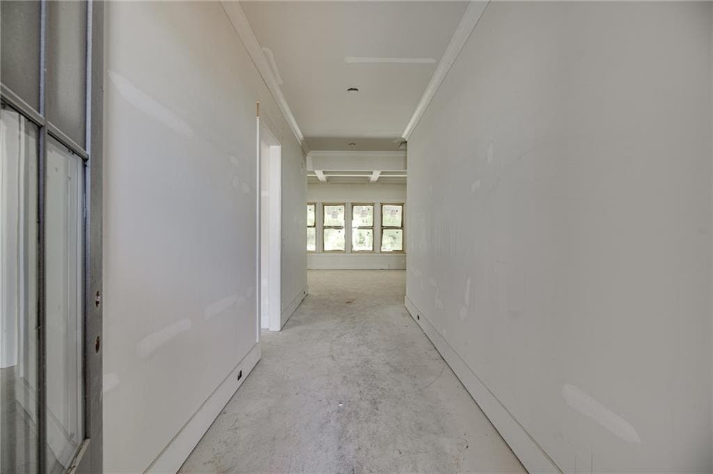 4 bedroom, 3 bathroom, 2,549 sq ft single family residence for sale at 409 Lake Vista Drive, Statham, GA 30666 — photo 3