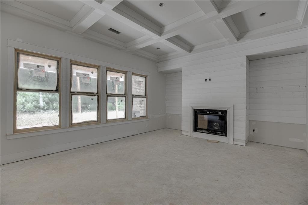 4 bedroom, 3 bathroom, 2,549 sq ft single family residence for sale at 409 Lake Vista Drive, Statham, GA 30666 — photo 4