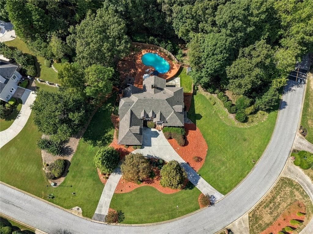 5 bedroom, 6 bathroom, 7,582 sq ft single family residence for sale at 1251 Bridgewater Walk, Snellville, GA 30078 — photo 2