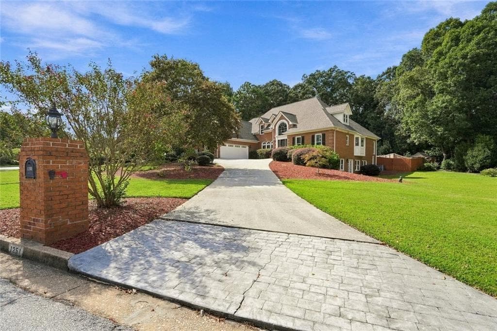 5 bedroom, 6 bathroom, 7,582 sq ft single family residence for sale at 1251 Bridgewater Walk, Snellville, GA 30078 — photo 3