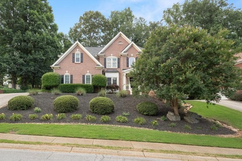 6 bedroom, 5 bathroom, 5,130 sq ft single family residence for sale at 1215 Lake Washington Circle, Lawrenceville, GA 30043 — photo 6