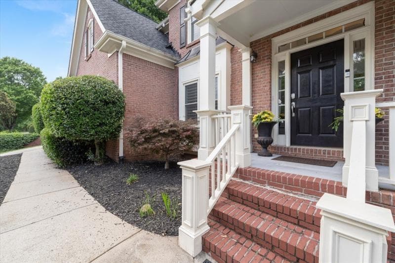 6 bedroom, 5 bathroom, 5,130 sq ft single family residence for sale at 1215 Lake Washington Circle, Lawrenceville, GA 30043 — photo 8