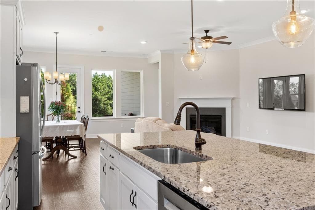 3 bedroom, 2 bathroom, 2,582 sq ft single family residence for sale at 6853 River Rock Drive, Flowery Branch, GA 30542 — photo 2