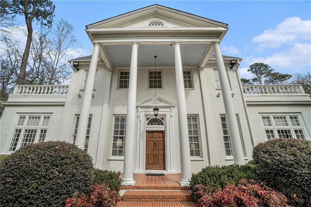 5 bedroom, 6 bathroom, 5,094 sq ft single family residence for sale at 7 W Andrews Drive, Atlanta, GA 30305 — photo 4