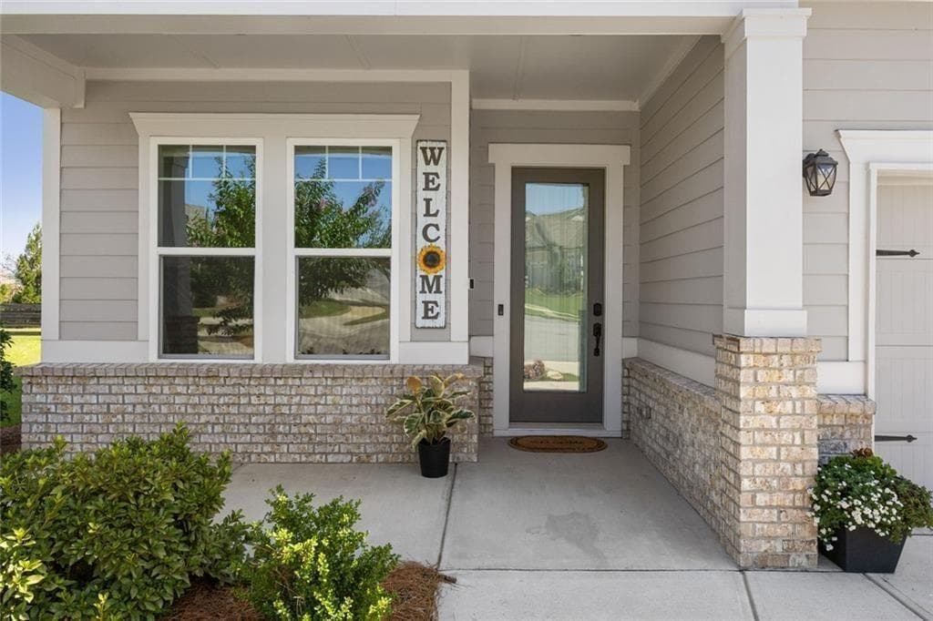 3 bedroom, 2 bathroom, 2,582 sq ft single family residence for sale at 6853 River Rock Drive, Flowery Branch, GA 30542 — photo 7