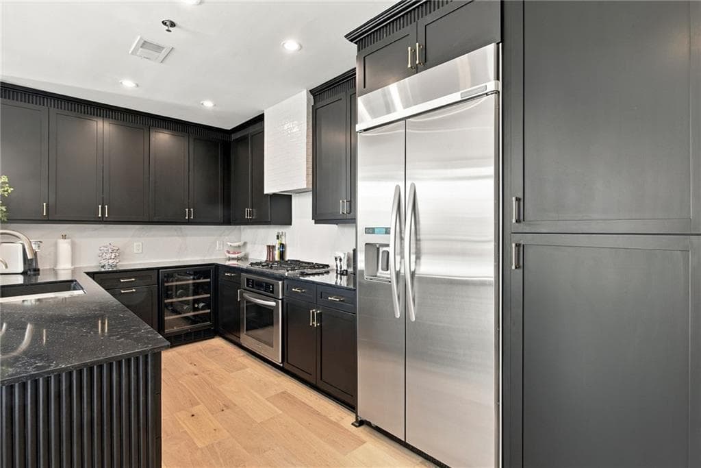 2 bedroom, 3 bathroom, 1,535 sq ft condominium for sale at 270 17th Street 901, Atlanta, GA 30363 — photo 5