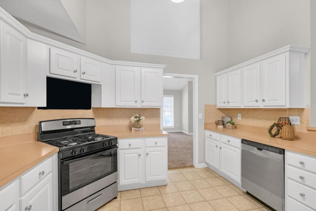 3 bedroom, 2 bathroom, 2,354 sq ft single family residence for sale at 651 Towering Pine Trail, Lawrenceville, GA 30044 — photo 7
