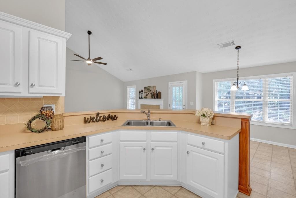 3 bedroom, 2 bathroom, 2,354 sq ft single family residence for sale at 651 Towering Pine Trail, Lawrenceville, GA 30044 — photo 8