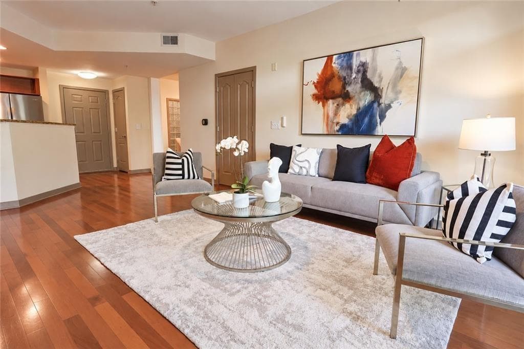 2 bedroom, 2 bathroom, 1,263 sq ft condominium for sale at 390 17th Street #2028, Atlanta, GA 30363 — photo 7