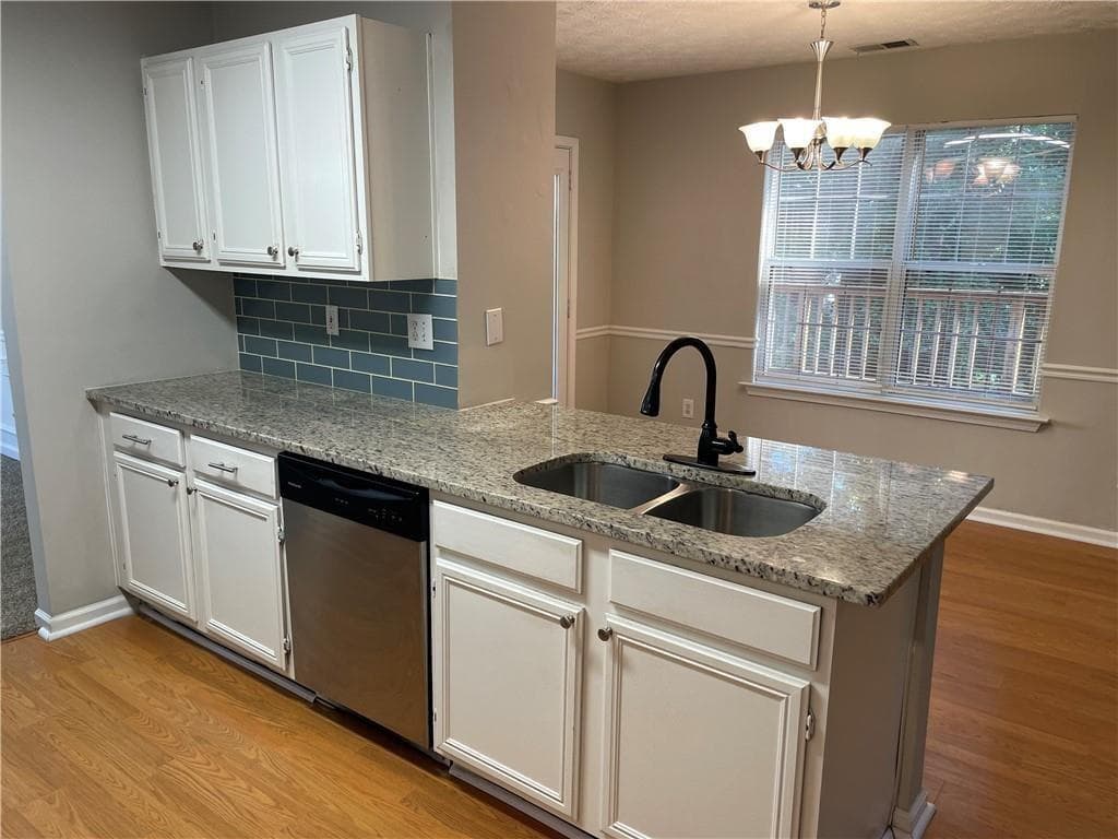 3 bedroom, 3 bathroom, 2,054 sq ft single family residence for rent at 4401 Dickens Court, Kennesaw, GA 30144 for $2,300 a month — photo 10