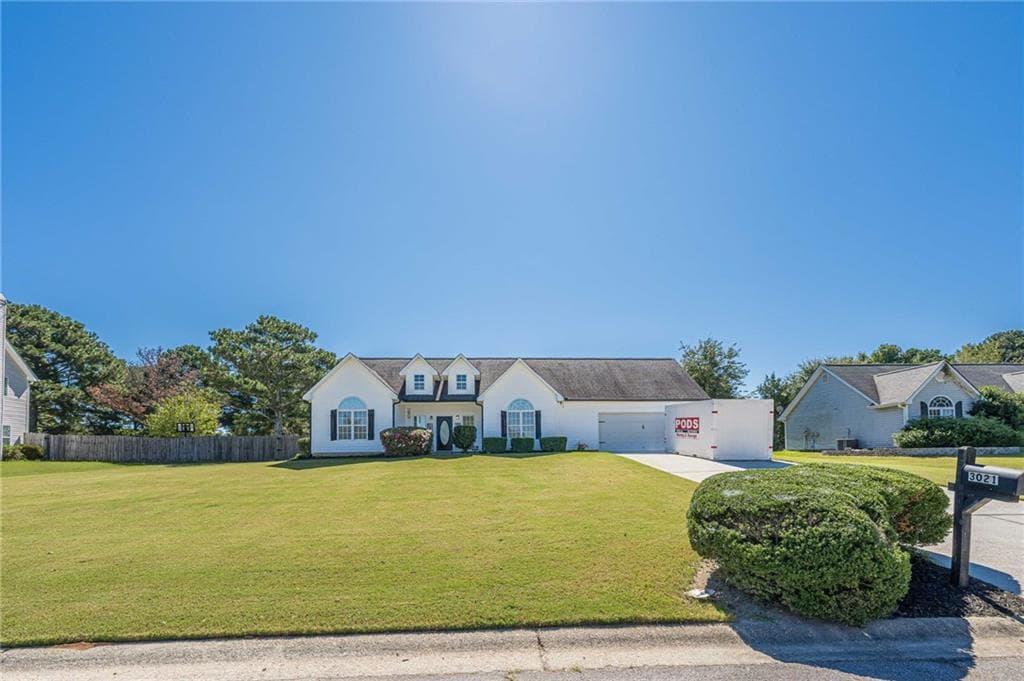 3 bedroom, 2 bathroom, 1,712 sq ft single family residence for sale at 3021 Black Fox Drive, Loganville, GA 30052 — photo 5