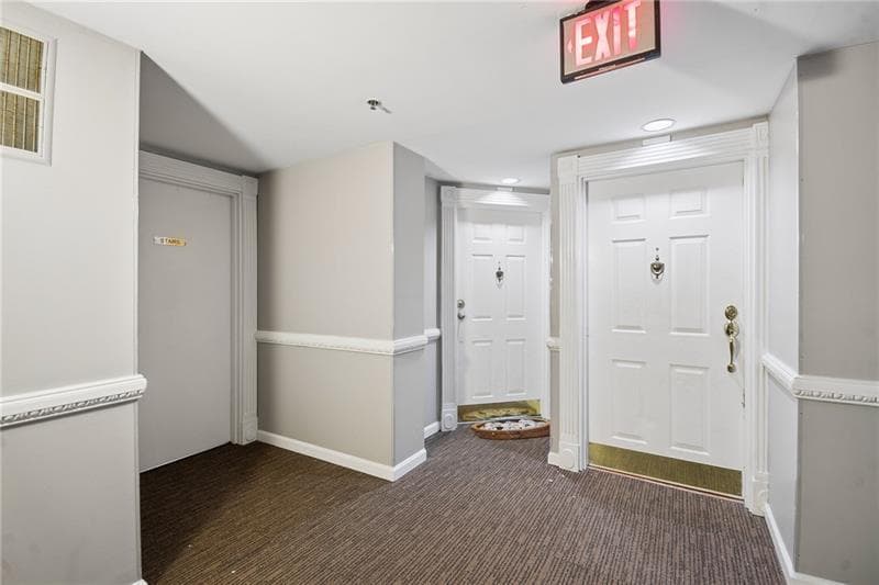 1 bedroom, 1 bathroom, 750 sq ft condominium for sale at 1 Biscayne Drive 705, Atlanta, GA 30309 — photo 6