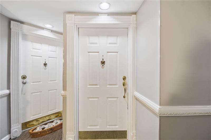 1 bedroom, 1 bathroom, 750 sq ft condominium for sale at 1 Biscayne Drive 705, Atlanta, GA 30309 — photo 7