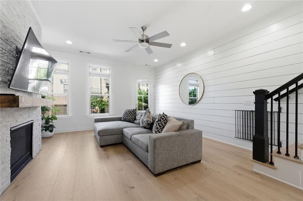 3 bedroom, 4 bathroom, 2,240 sq ft townhouse for sale at 3554 Parkside Way, Brookhaven, GA 30319 — photo 3
