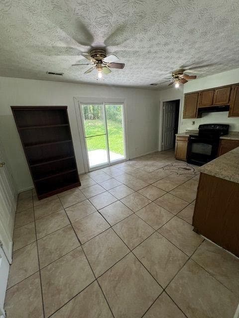 3 bedroom, 2 bathroom, 1,150 sq ft single family residence for sale at 5370 Garvey Drive, Fairburn, GA 30213 — photo 5