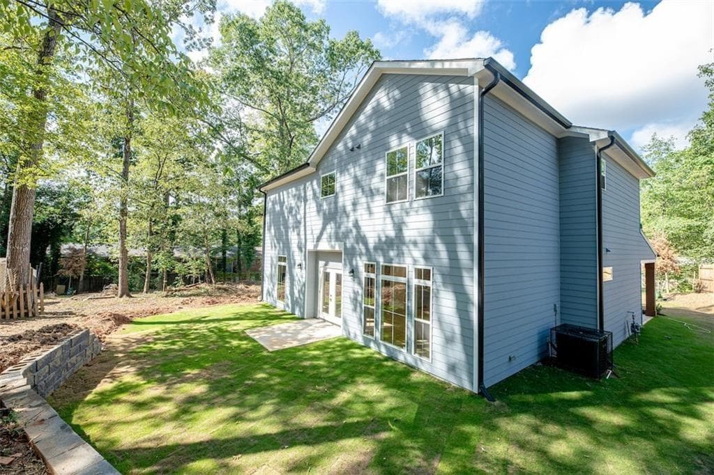 4 bedroom, 3 bathroom, 2,302 sq ft single family residence for sale at 1840 Wells Drive, Atlanta, GA 30311 — photo 6