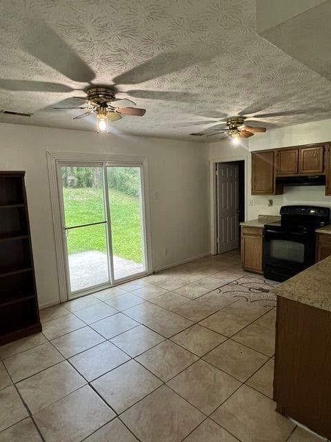 3 bedroom, 2 bathroom, 1,150 sq ft single family residence for sale at 5370 Garvey Drive, Fairburn, GA 30213 — photo 10