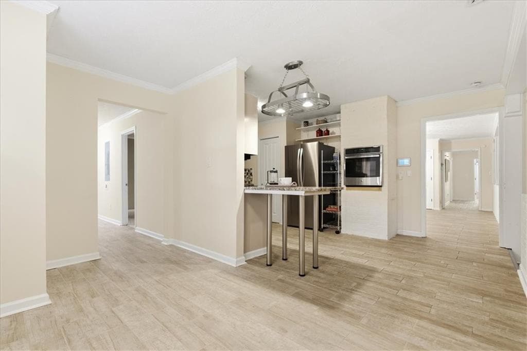 4 bedroom, 3 bathroom, 2,553 sq ft single family residence for sale at 3772 Ardsley Court, Marietta, GA 30062 — photo 9