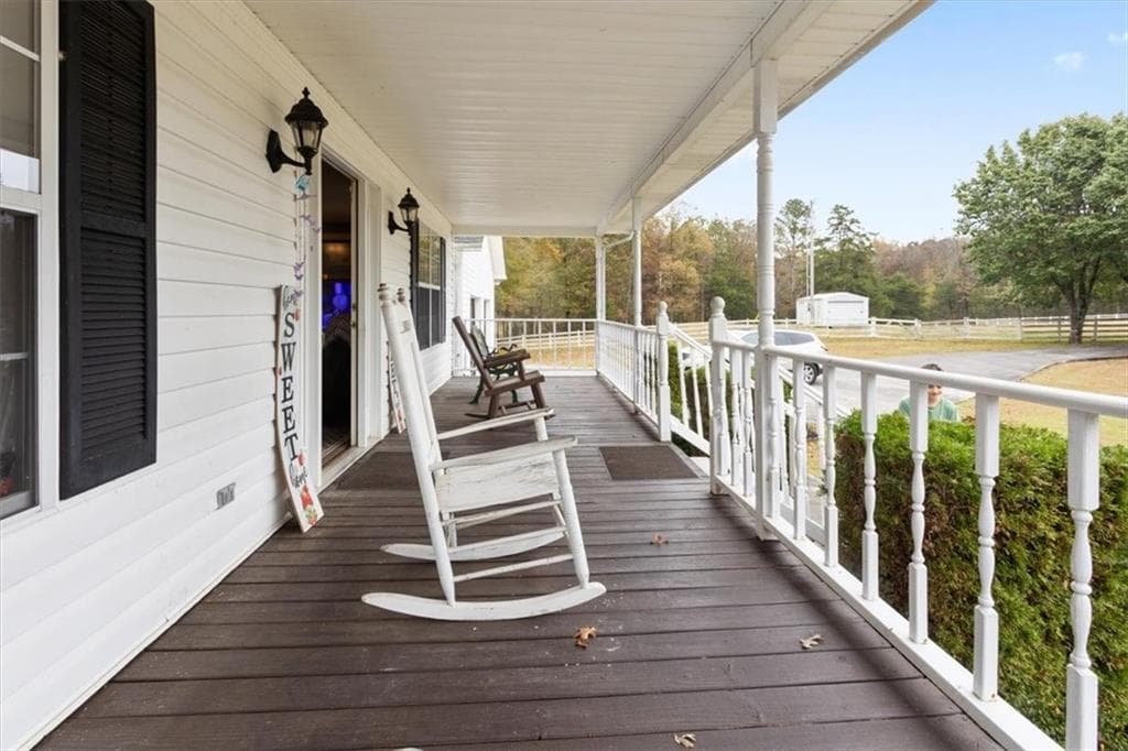 3 bedroom, 2 bathroom, 2,688 sq ft single family residence for sale at 871 Robinson Road, Chatsworth, GA 30705 — photo 10