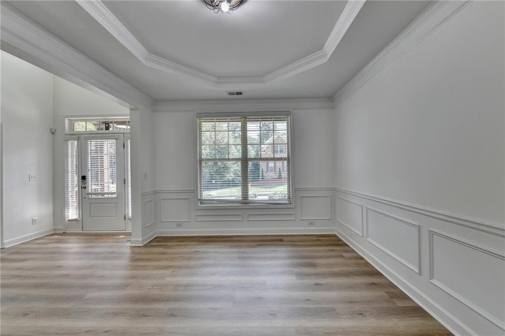 5 bedroom, 4 bathroom, 4,549 sq ft single family residence for sale at 4455 Barnsley Gardens Way, Cumming, GA 30040 — photo 7