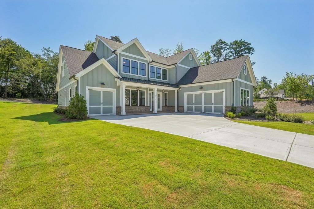 4 bedroom, 5 bathroom, 3,619 sq ft single family residence for sale at 4510 Greyson Manor Drive, Cumming, GA 30041 — photo 3