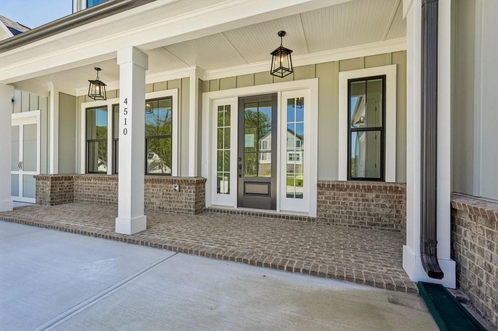 4 bedroom, 5 bathroom, 3,619 sq ft single family residence for sale at 4510 Greyson Manor Drive, Cumming, GA 30041 — photo 5