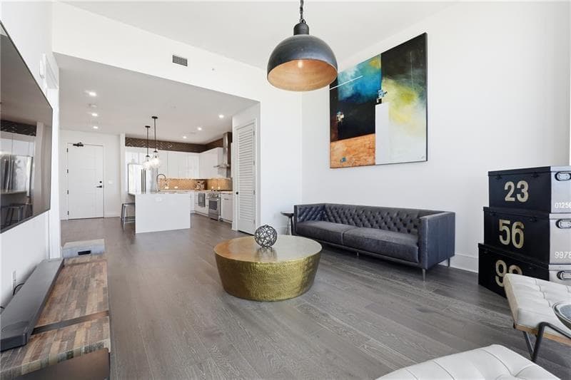 1 bedroom, 1 bathroom, 949 sq ft condominium for sale at 788 W Marietta Street 1806, Atlanta, GA 30318 — photo 6