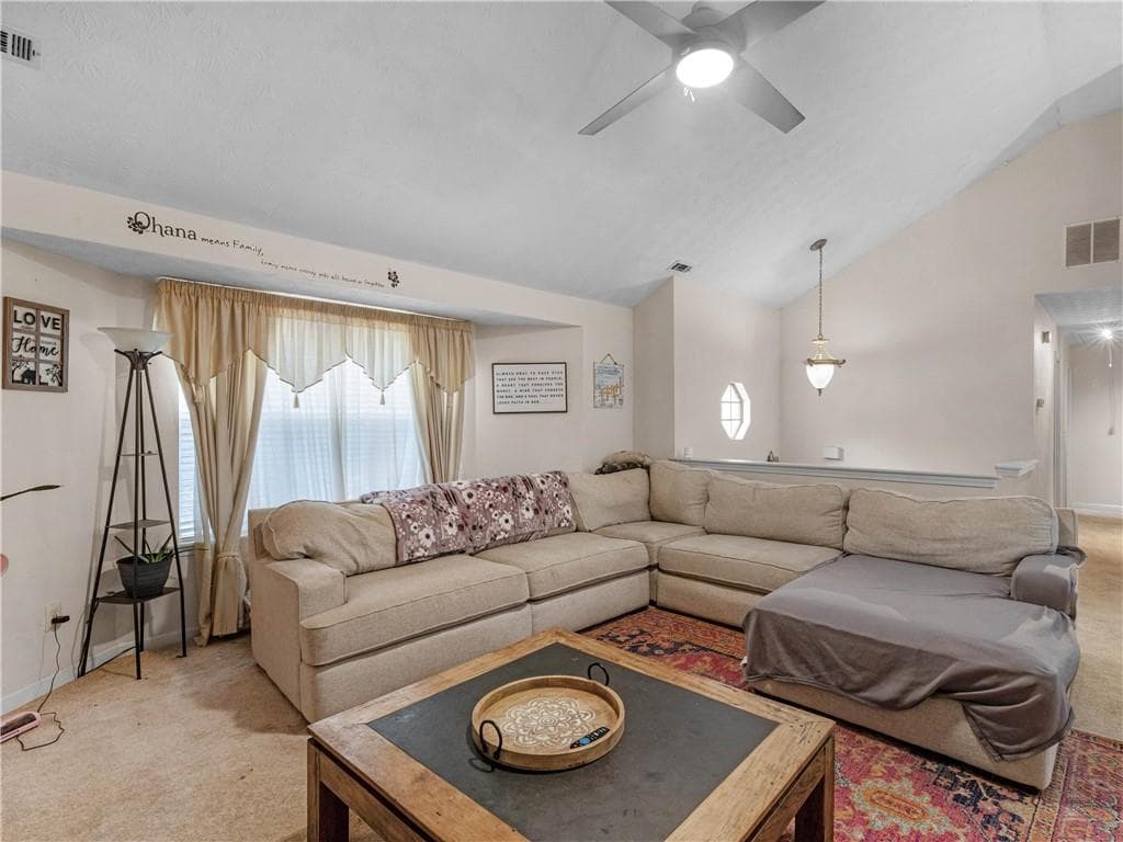 5 bedroom, 2 bathroom, 1,912 sq ft single family residence for sale at 100 Sable Circle, Covington, GA 30016 — photo 7