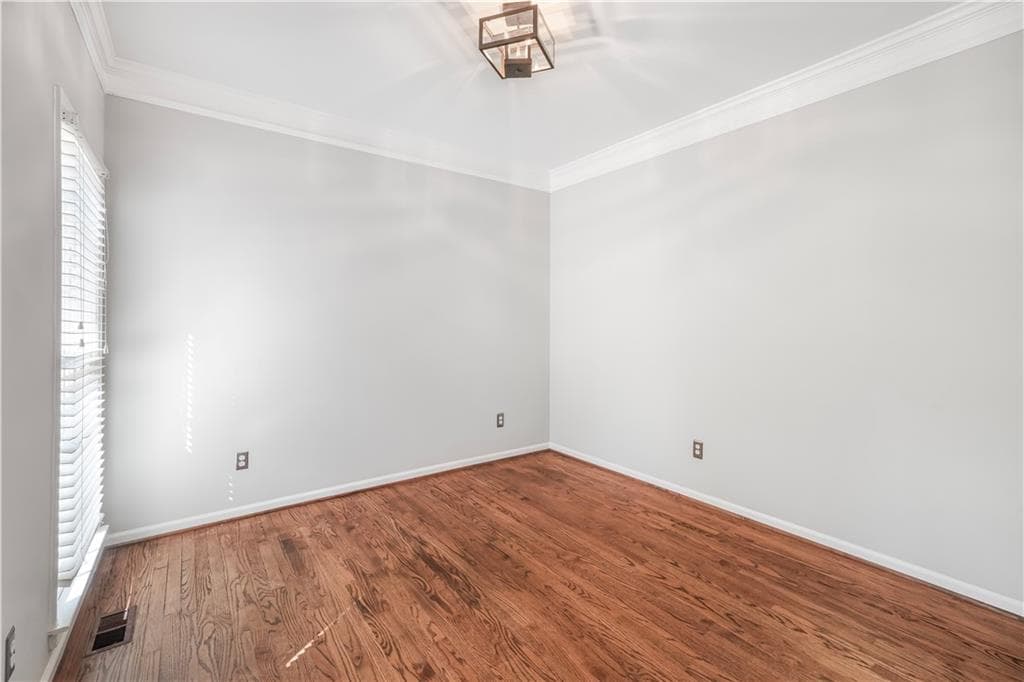 4 bedroom, 4 bathroom, 3,119 sq ft single family residence for sale at 4630 Ansley Lane, Cumming, GA 30040 — photo 4