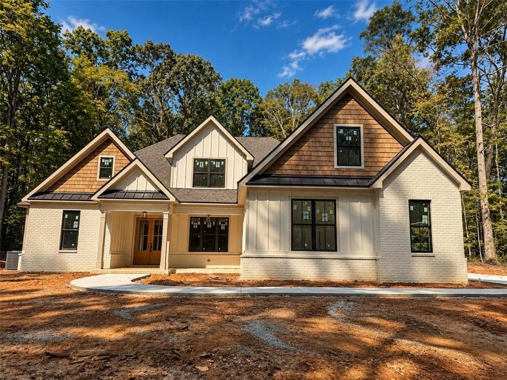5 bedroom, 4 bathroom, 3,260 sq ft single family residence for sale at 127 Martin Cemetery Road, Carrollton, GA 30117 — photo 1 of 3