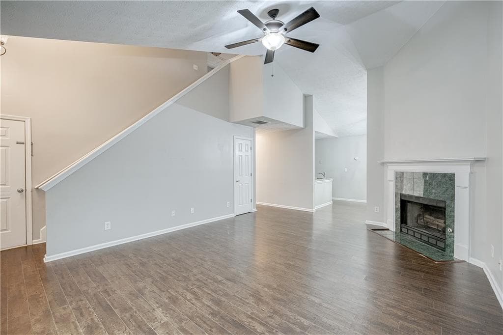 3 bedroom, 2 bathroom, 1,681 sq ft single family residence for rent at 2997 Sentinel Parkway, Lawrenceville, GA 30043 for $2,150 a month — photo 4