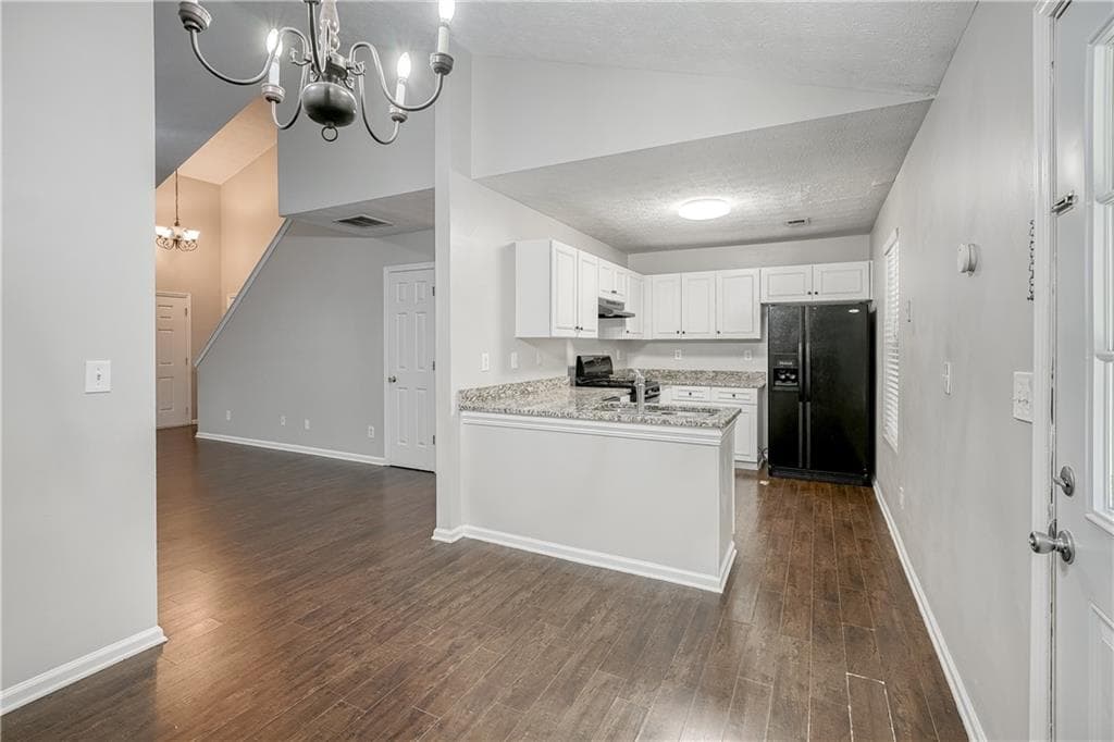 3 bedroom, 2 bathroom, 1,681 sq ft single family residence for rent at 2997 Sentinel Parkway, Lawrenceville, GA 30043 for $2,150 a month — photo 9