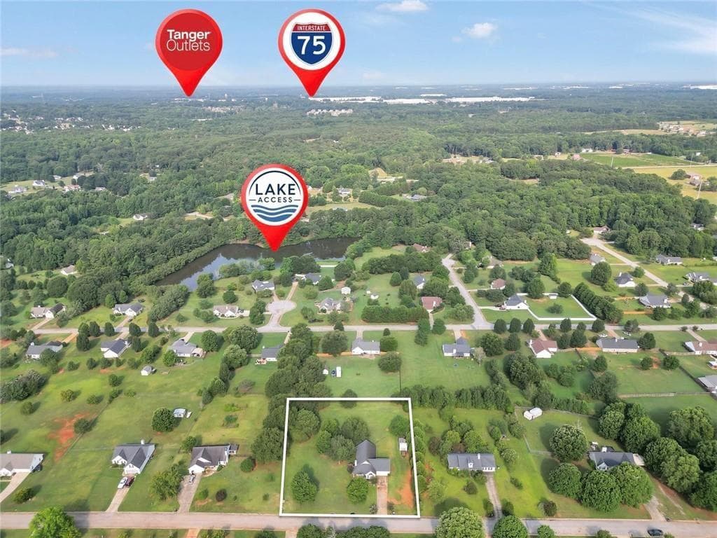 3 bedroom, 2 bathroom, 1,455 sq ft single family residence for sale at 1130 Larkspur Drive, Locust Grove, GA 30248 — photo 4