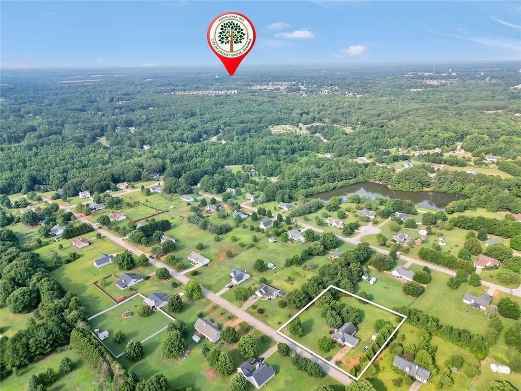 3 bedroom, 2 bathroom, 1,455 sq ft single family residence for sale at 1130 Larkspur Drive, Locust Grove, GA 30248 — photo 5