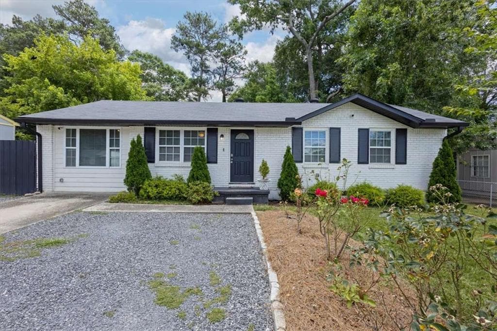 4 bedroom, 3 bathroom, 1,940 sq ft single family residence for sale at 255 Hummingbird Way, Riverdale, GA 30274