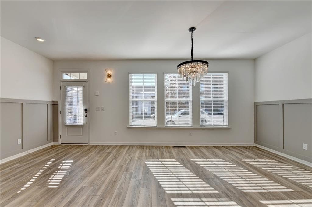 3 bedroom, 4 bathroom, 2,420 sq ft townhouse for sale at 2689 Richmond Row Drive, Suwanee, GA 30024 — photo 6