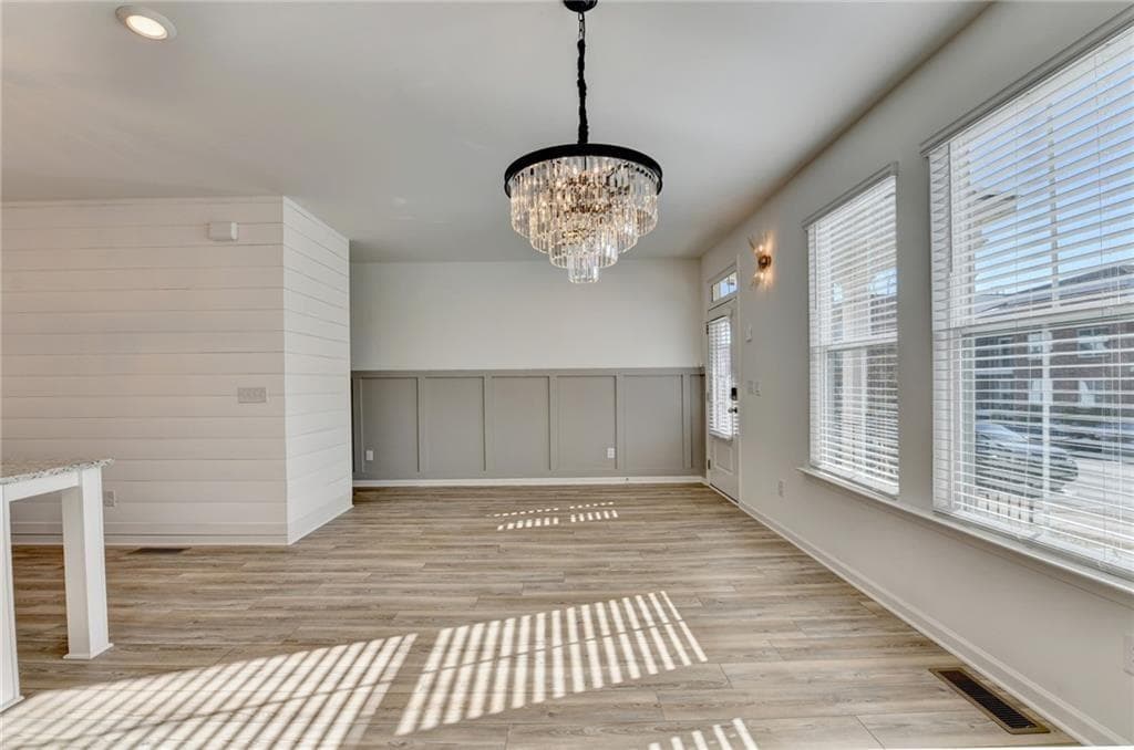 3 bedroom, 4 bathroom, 2,420 sq ft townhouse for sale at 2689 Richmond Row Drive, Suwanee, GA 30024 — photo 8