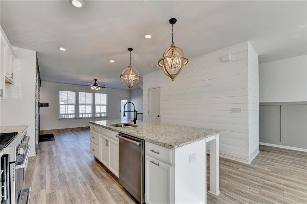 3 bedroom, 4 bathroom, 2,420 sq ft townhouse for sale at 2689 Richmond Row Drive, Suwanee, GA 30024 — photo 10