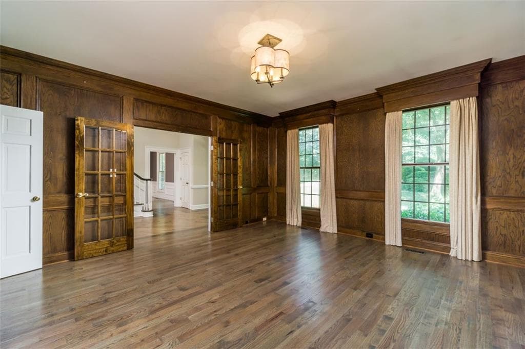 7 bedroom, 9 bathroom, 10,097 sq ft single family residence for rent at 565 RIVER CHASE Point, Atlanta, GA 30328 for $9,000 a month — photo 6
