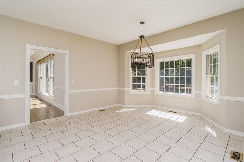7 bedroom, 9 bathroom, 10,097 sq ft single family residence for rent at 565 RIVER CHASE Point, Atlanta, GA 30328 for $9,000 a month — photo 7