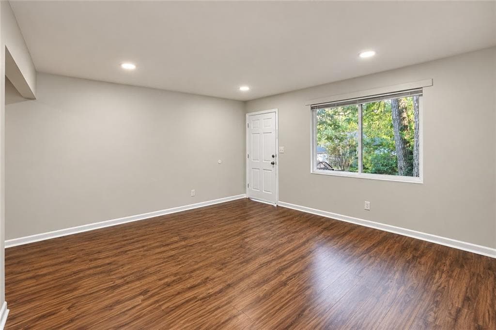 2 bedroom, 1 bathroom, 800 sq ft apartment for rent at 3203 E Point Street 5, Atlanta, GA 30344 for $1,195 a month — photo 3