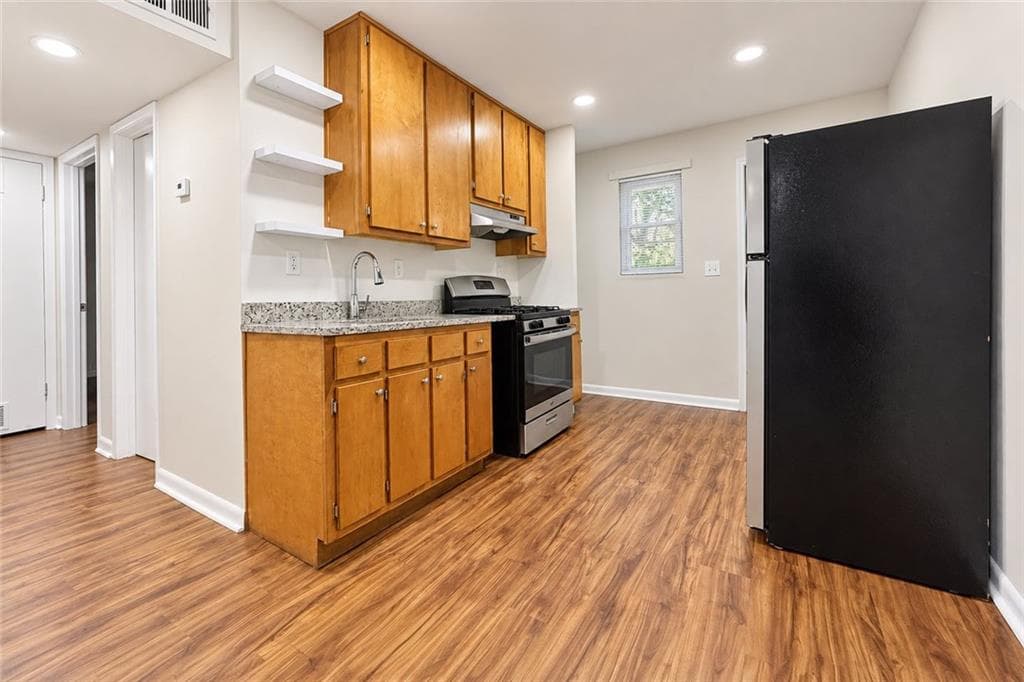 2 bedroom, 1 bathroom, 800 sq ft apartment for rent at 3203 E Point Street 5, Atlanta, GA 30344 for $1,195 a month — photo 5